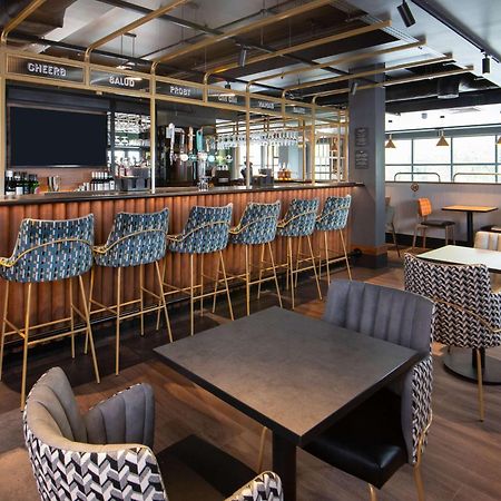 Ibis Styles London Gatwick Airport Hotel Crawley Kültér fotó