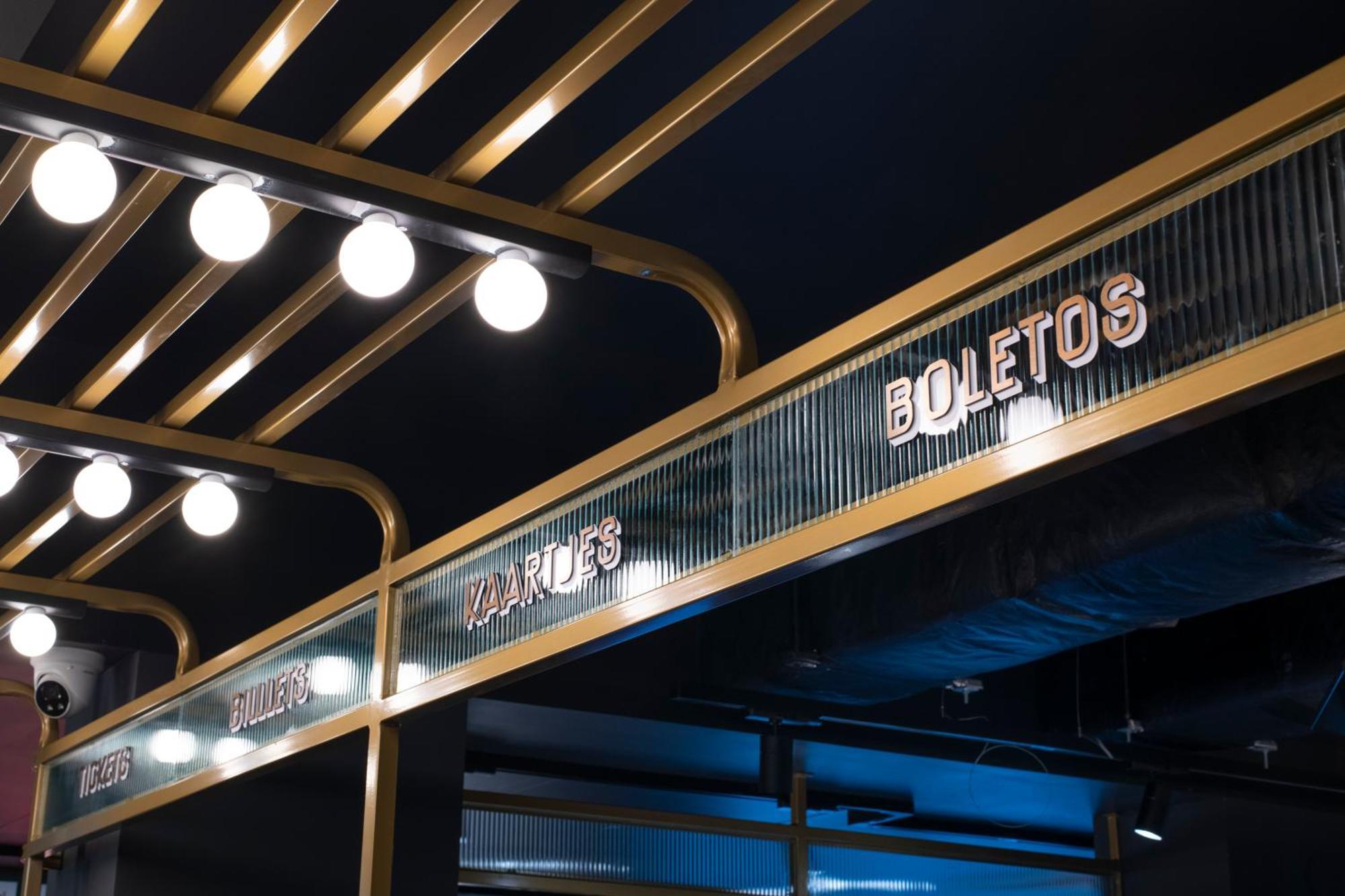Ibis Styles London Gatwick Airport Hotel Crawley Kültér fotó