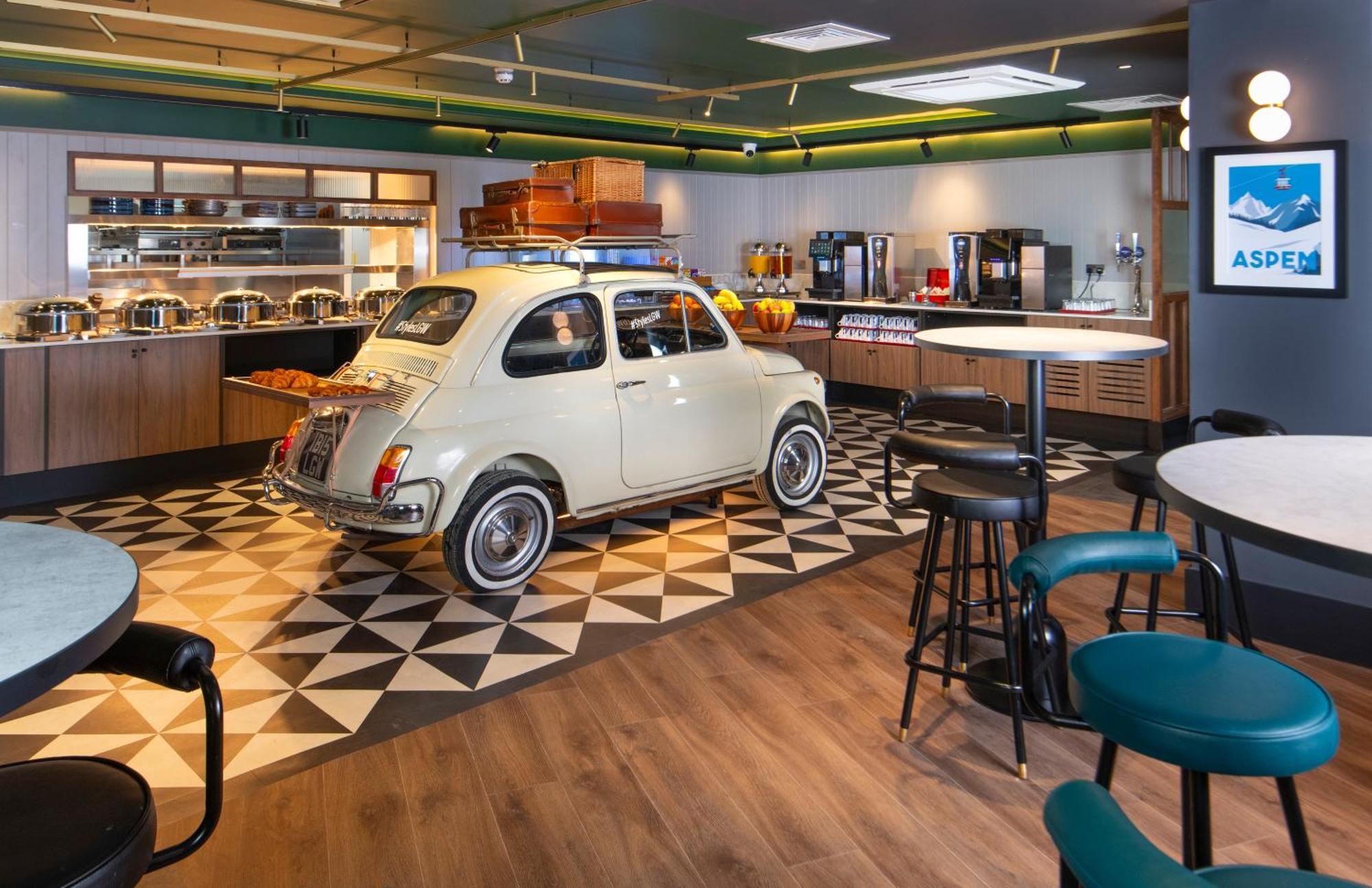 Ibis Styles London Gatwick Airport Hotel Crawley Kültér fotó