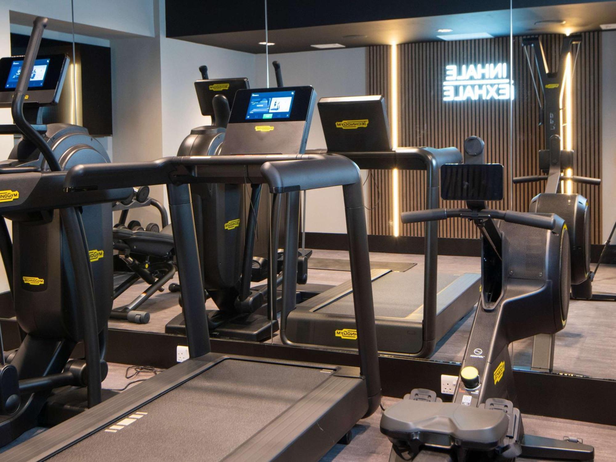 Ibis Styles London Gatwick Airport Hotel Crawley Kültér fotó