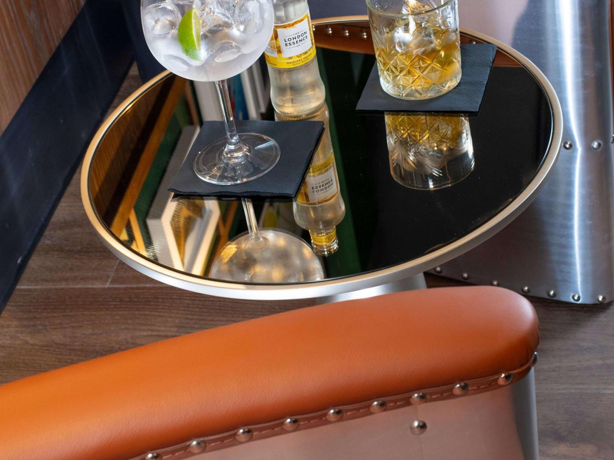 Ibis Styles London Gatwick Airport Hotel Crawley Kültér fotó