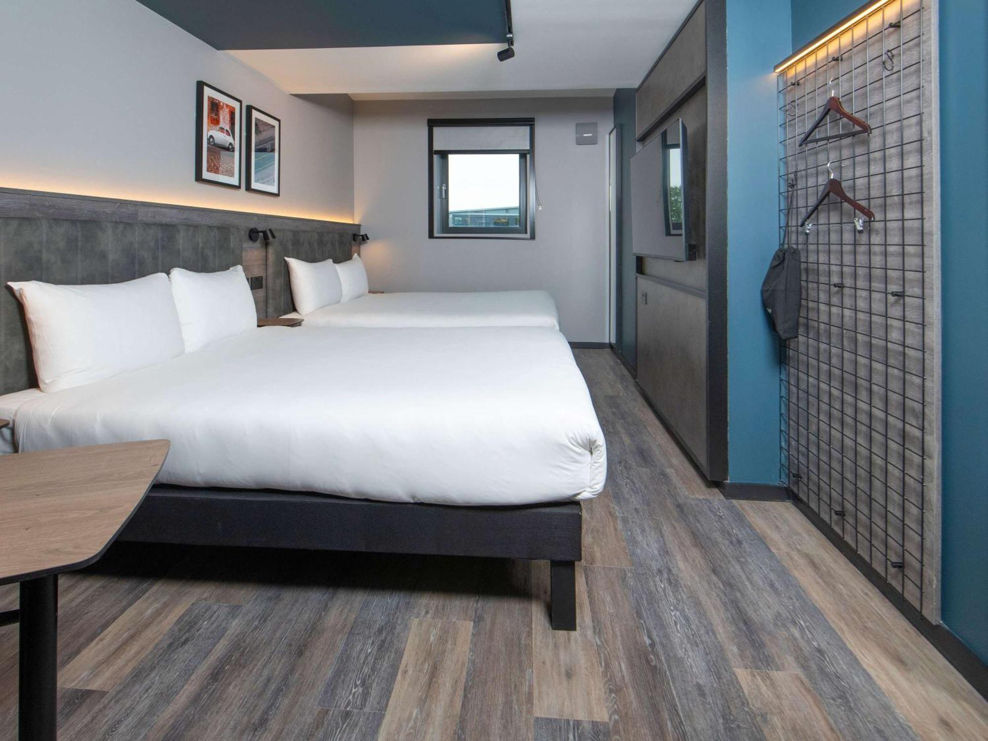 Ibis Styles London Gatwick Airport Hotel Crawley Kültér fotó