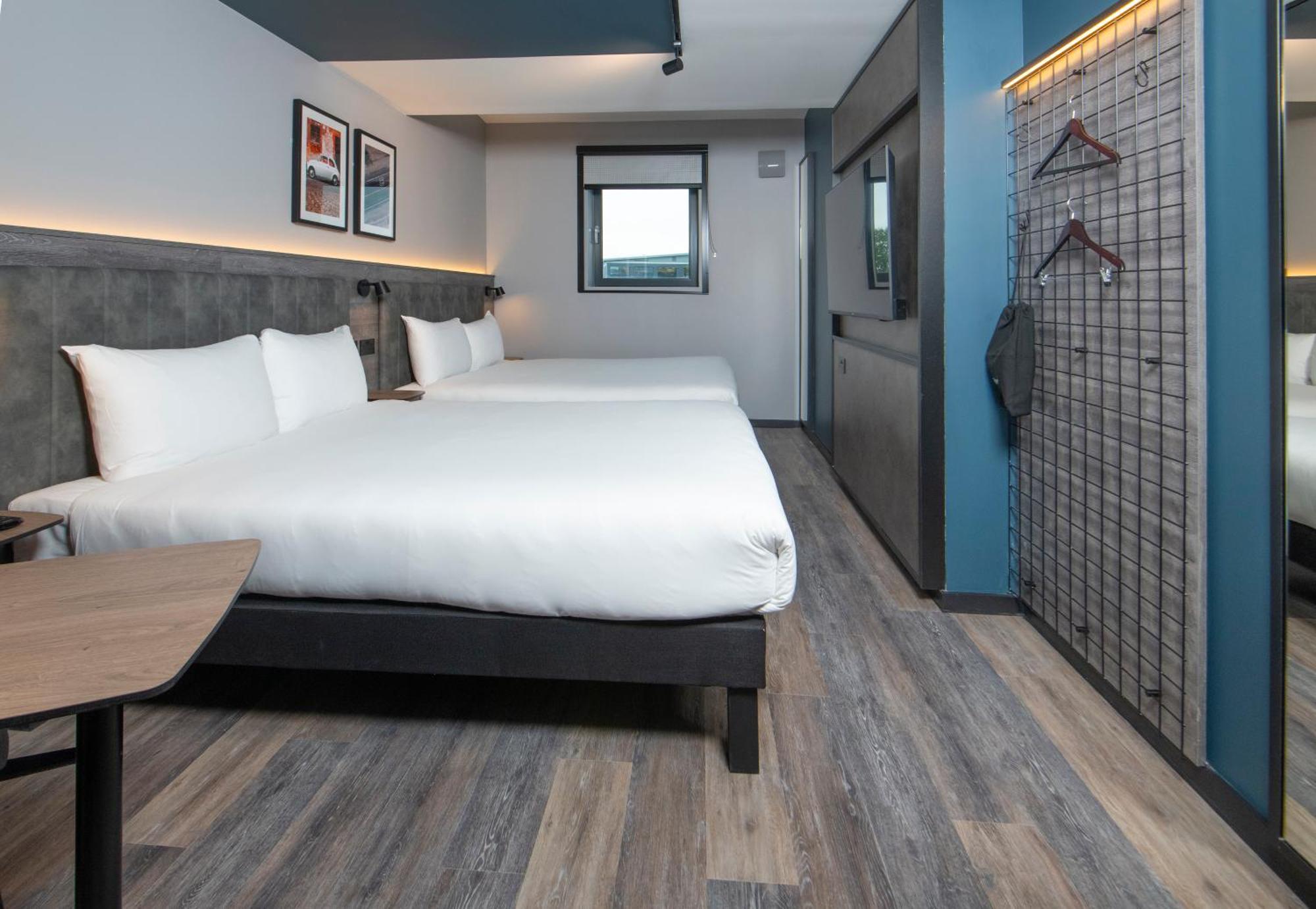 Ibis Styles London Gatwick Airport Hotel Crawley Kültér fotó