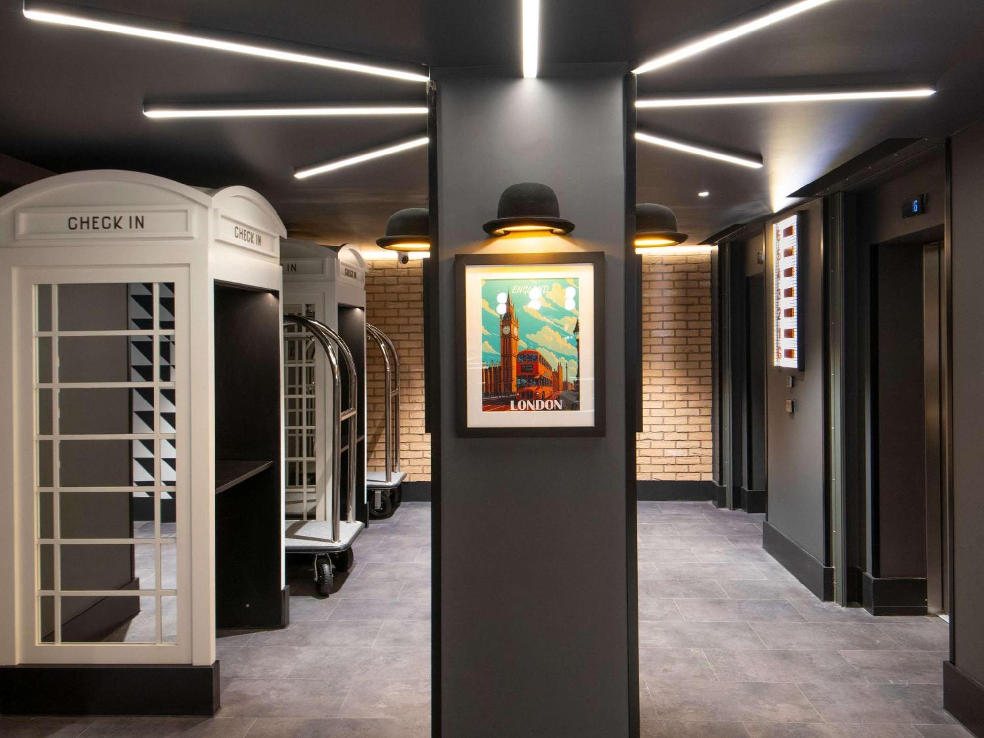Ibis Styles London Gatwick Airport Hotel Crawley Kültér fotó